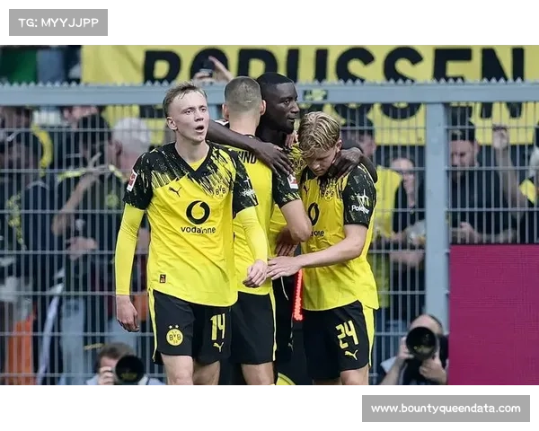 鲍姆加特激情指挥风格成柏林联合独特战术标志引领球队崛起