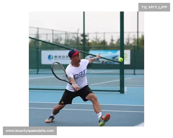 黄河流域业余网球团体赛落幕,乌海阳光俱乐部夺冠 黄河流域业余网球团体赛落幕,乌海阳光俱乐部夺冠